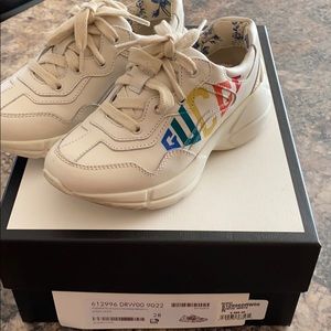 Gucci kid shoes